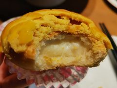 酥皮水牛奶菠萝包-陶陶居·雅园(凯华国际店)