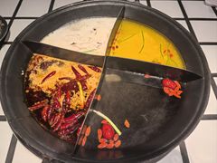 -朱光玉火锅馆(小寨原力场店)