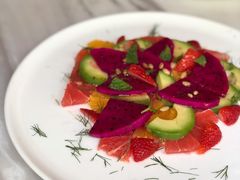 仲夏葡萄柚牛油果水果沙拉-The Rug(三里屯店)
