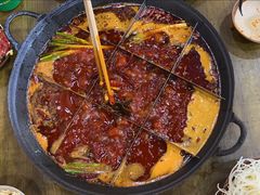-正南齊北重庆老火锅(光华村直营店)