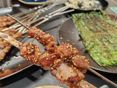 -许哥东北烧烤·铁丳烤串·宫后夹肉(繁花中心店)