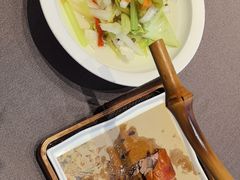 -香山湖家家宴(中山陵店)
