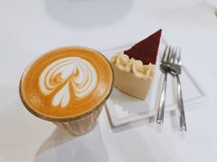 红丝绒蛋糕-1/4 ONE QUARTER COFFEE LAB(朝阳大悦城店)