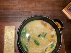 -银米·云南传统过桥米线(双廊黑金冠店)