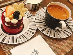 -上海和平饭店维克多咖啡厅 Victor's