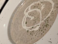 奶油蘑菇汤-Ambra Haus琥珀屋精酿餐厅(宝山店)