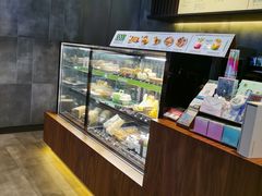 -星巴克(杭州临平银泰城B1店)