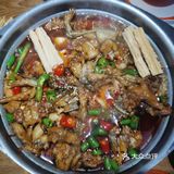 炸过一遍的牛蛙煲有多好吃 照片无滤镜苹果后置拍摄