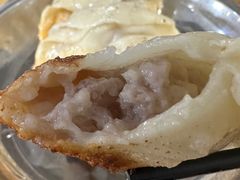 -黄阿姨锅贴大王(万航渡路店)