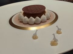 长颈鹿塔塔-L'ATELIER de Joel Robuchon(外滩18号店)