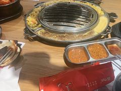 -青瓦炭韩潮烤肉(花园道店)