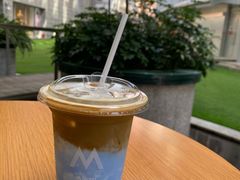 地球拿铁-M Stand(上海人民广场来福士店)