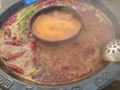 -黄潇洒老火锅(九眼桥宏济巷店)