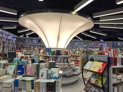 -新华书店(虹悦城店)