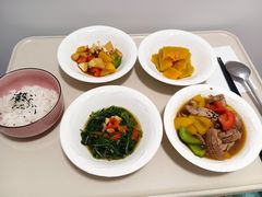-臻爱住家月嫂育儿嫂(万达店)