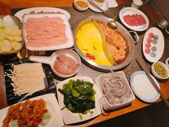 -小天鹅火锅·一线江景洪鼎旗舰店(洪崖洞店)