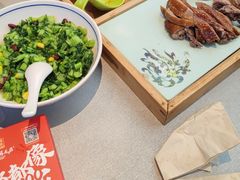 -有红鸡毛店·川菜(建设路店)