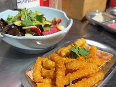-马路牙子烧烤音乐酒馆(望京店)