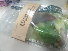 -星巴克臻选(莘庄仲盛店)