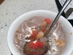 -江渔儿酸菜鱼·拔草餐厅(虎门君乐汇店)