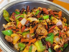 -老滇山寨•云南特色菜•地方菜•民族风情歌舞表演(金碧店)