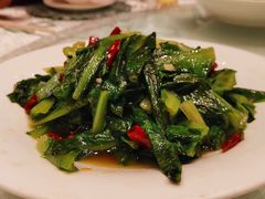 炝炒油麦菜-亢龙太子酒轩·花园店