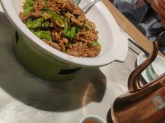 -绿草地·湘菜(酃湖师院店)