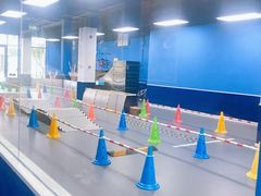 -八爪矩阵极限运动馆·儿童平衡车·感统训练(南海子公园校区)