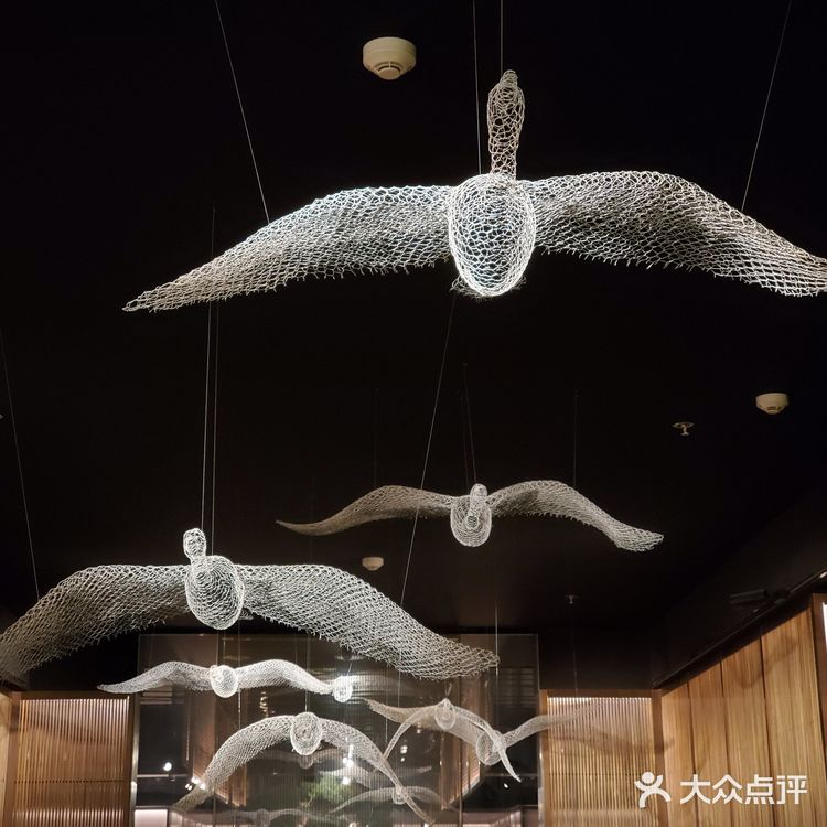 这家店吃起来也没看起来那么贵嘛~好吃!大力推荐!