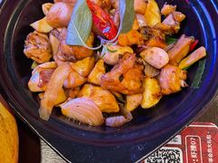 大亨三杯鸡-钳真多钓虾馆·小龙虾海鲜烧烤(九六广场店)