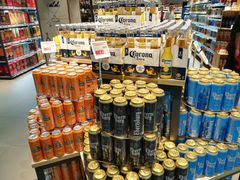 -中百仓储超市有限公司(越秀星汇维港店)