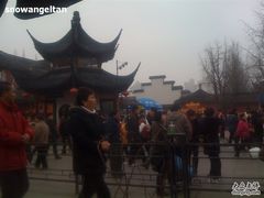 一边吃一边观看路人和风景-夫子庙小吃广场(东牌楼店)