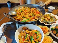 -富正毅三下锅·湘西韵味(天门山索道店)