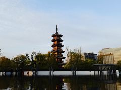 -龙华寺