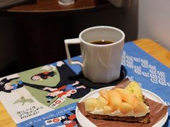 三角桃挞-black rainbow coffee