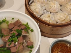 -馋三尺蟹粉小笼(人民广场店)