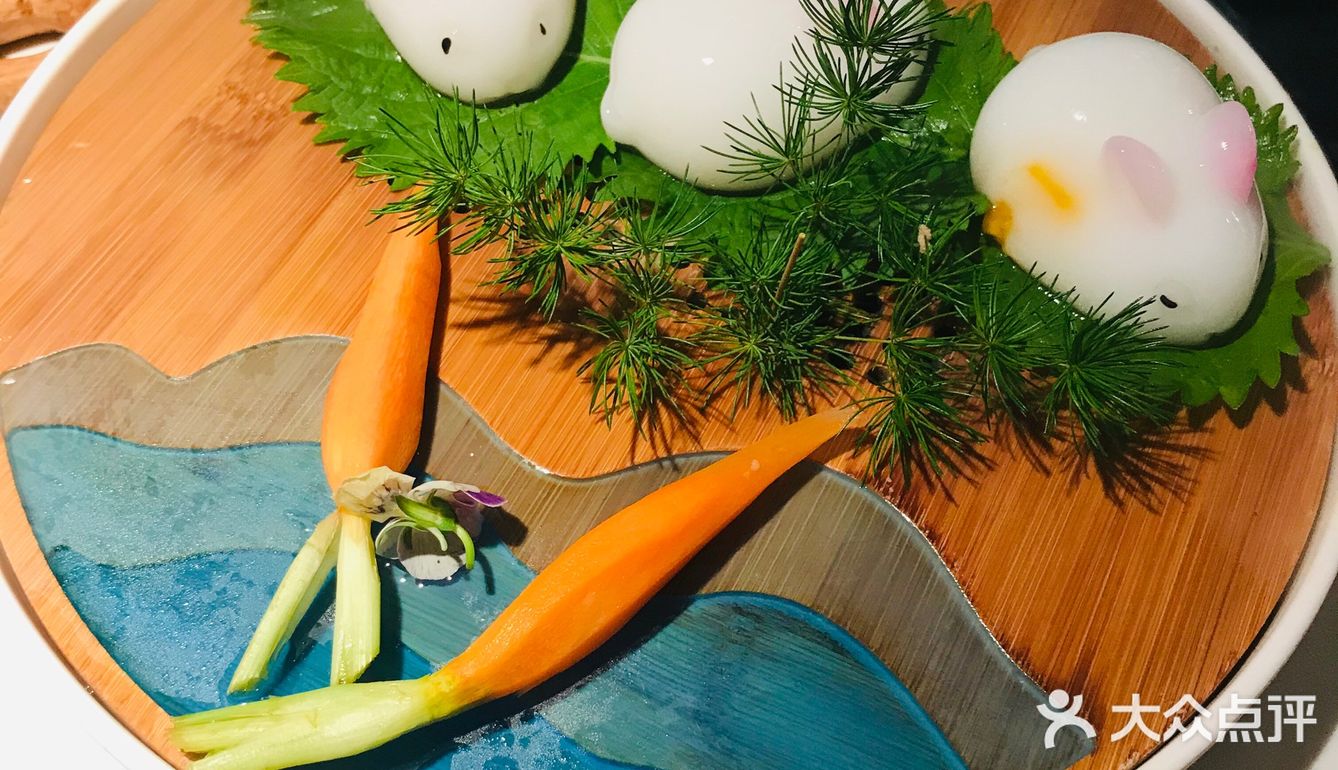 随便吃吃还是可以的，风格类似外头现在很多的杭帮菜馆