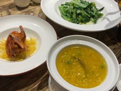-香山湖家家宴(中山陵店)