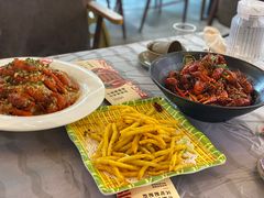 -肥肥虾庄·金牌油焖大虾(汉口城市广场店)