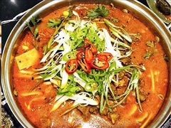 辛牛骨火锅-KCOOKING概念韩餐(世茂52+店)