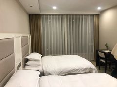 -上海怡沁园度假酒店