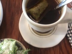 -ROAST coffee & eatery