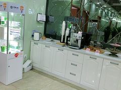 -茂菊口腔连锁(浦东南路店)