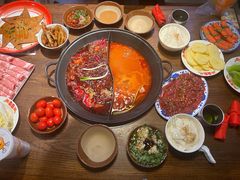 -萍姐火锅·公路夜市(武汉首店)