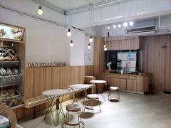大堂-顶东面包花园·生日蛋糕(世博店)