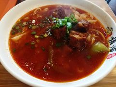 -顺溜·手工刀削面·黑金店(铜锣湾店)