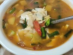 -苏莱特色牛骨滩羊手抓馆(长城东街总店)