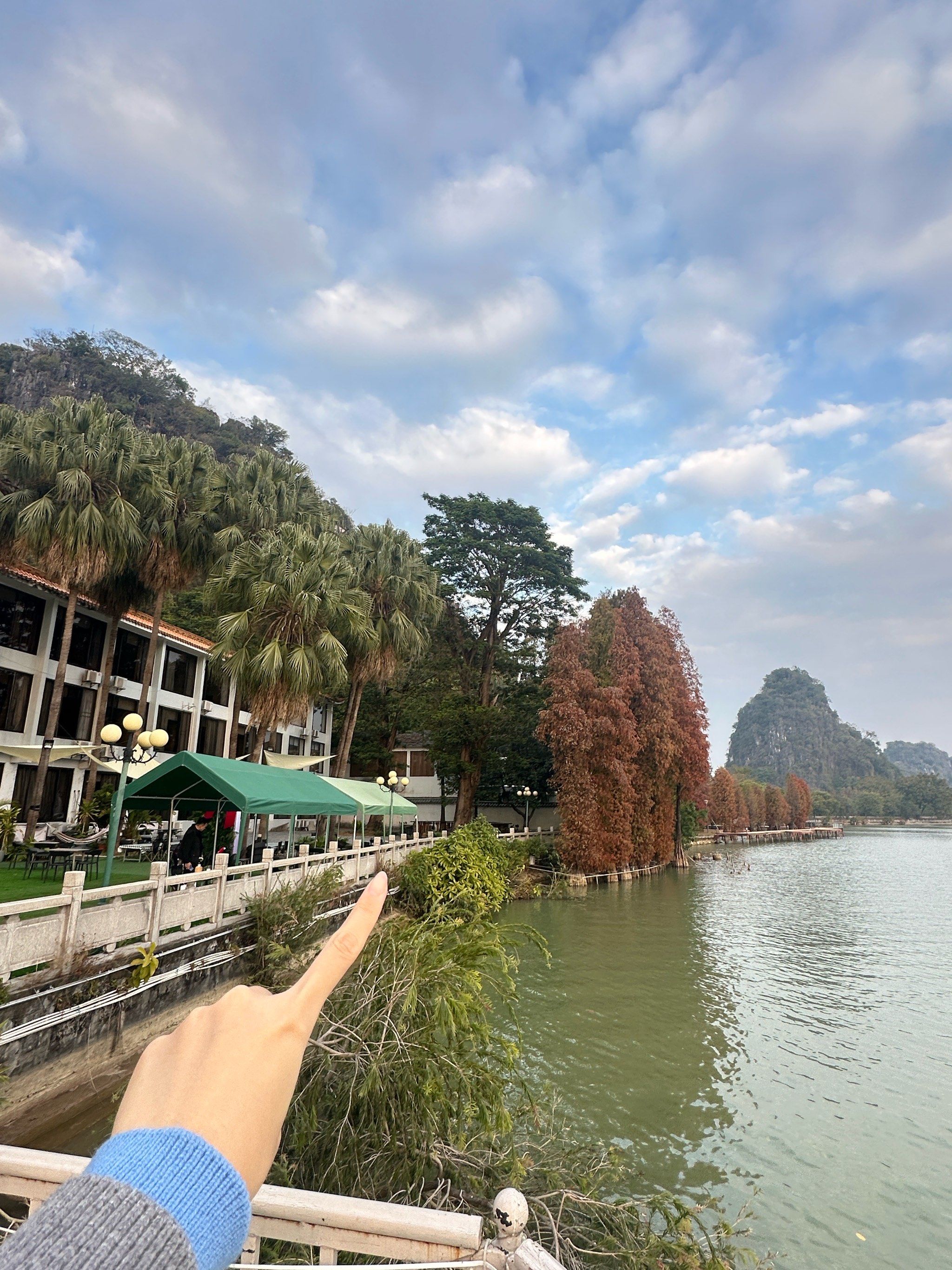 肇庆一个宝藏世外桃源,🥰
看夕阳的地方超美的,而且在松涛宾馆