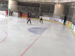 -冰纷万象滑冰场(二七万象城店)