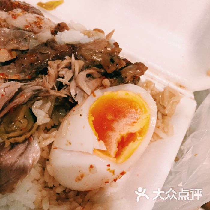 凤飞飞猪脚饭图片 - 第1张